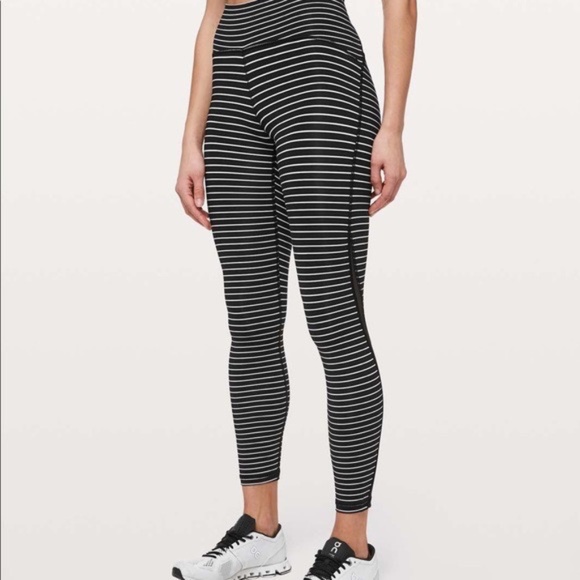LULULEMON Women's Stripped Black Leggings  Size 4 - Picture 2 of 7